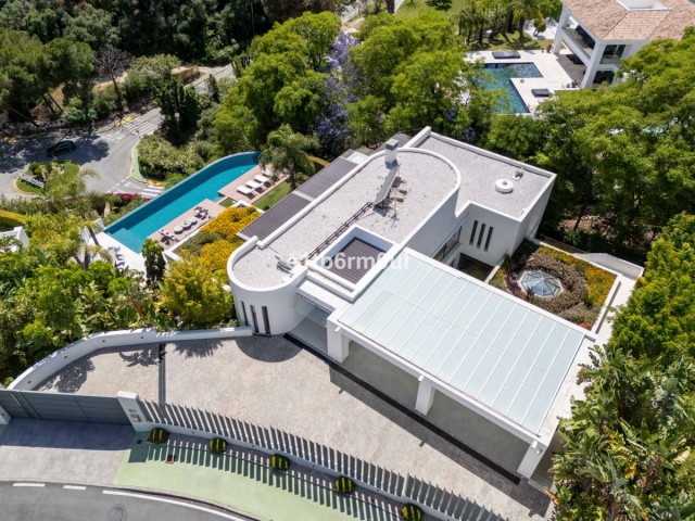 6 Sovrums Villa i La Quinta
