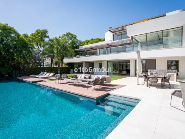 Villa avec 6 Chambres  à La Quinta