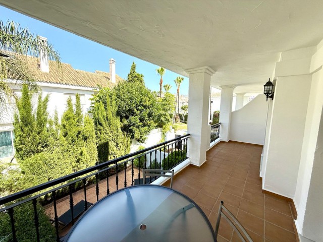 3 Slaapkamer Rijtjeshuis in Nueva Andalucía
