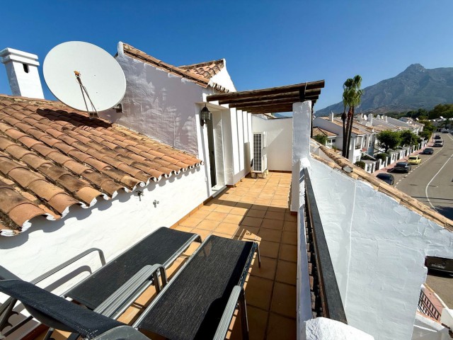 3 Slaapkamer Rijtjeshuis in Nueva Andalucía