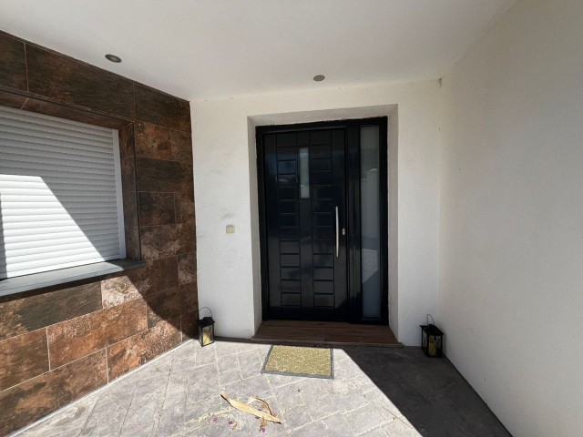 4 Sovrums Villa i Estepona