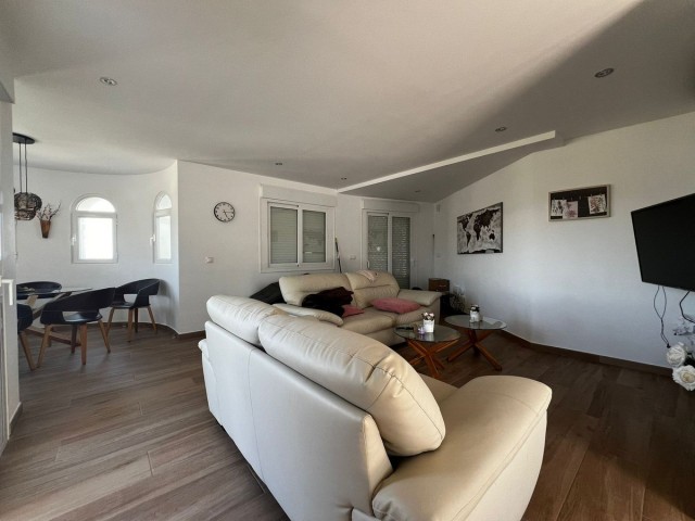 4 Sovrums Villa i Estepona