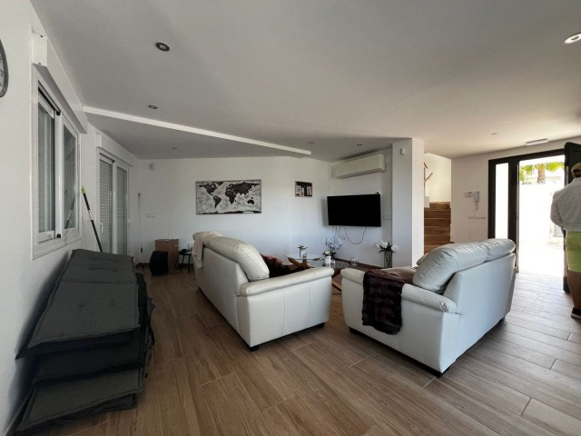 4 Sovrums Villa i Estepona