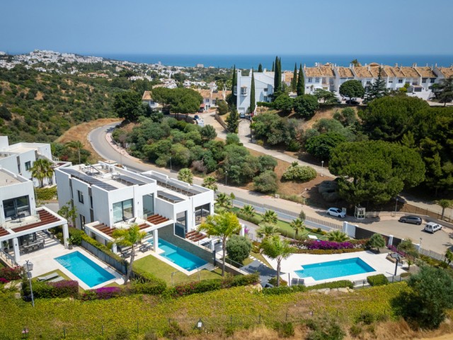 5 Bedrooms Villa in Cabopino