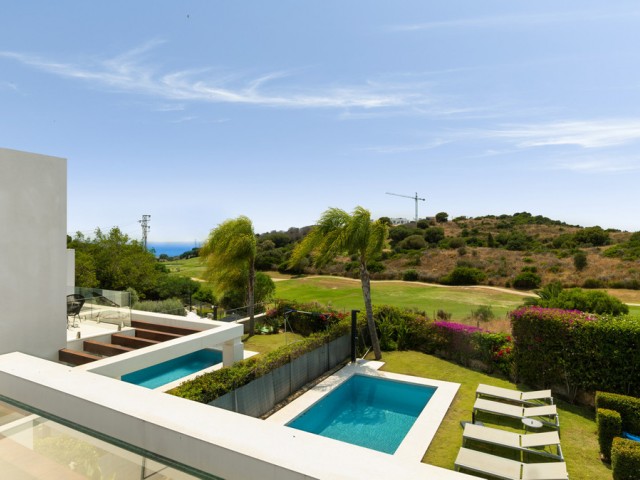 5 Bedrooms Villa in Cabopino