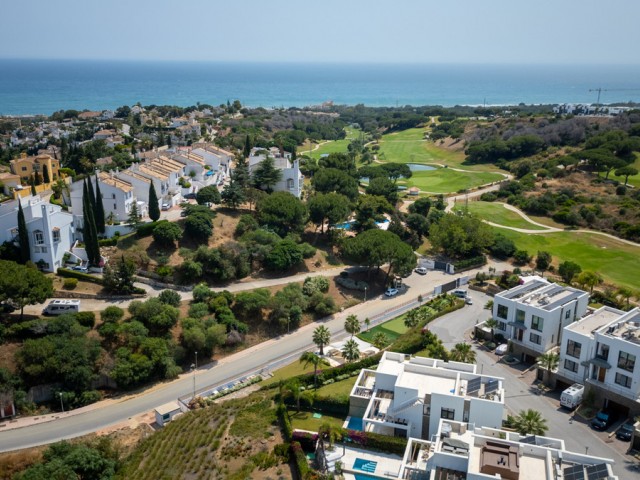 5 Bedrooms Villa in Cabopino