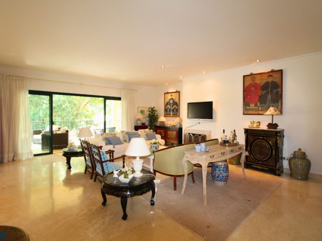 Apartment, San Roque Club, R5064652