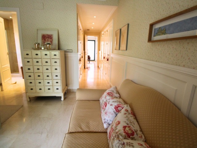 Apartamento con 2 Dormitorios  en San Roque Club