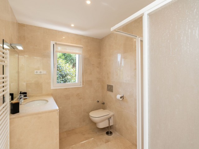 Villa avec 5 Chambres  à La Cala de Mijas