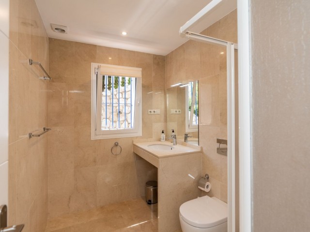 Villa avec 5 Chambres  à La Cala de Mijas