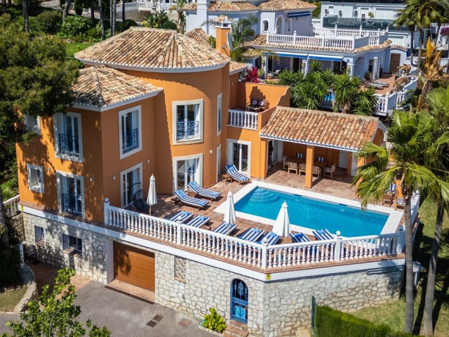 Villa avec 5 Chambres  à La Cala de Mijas