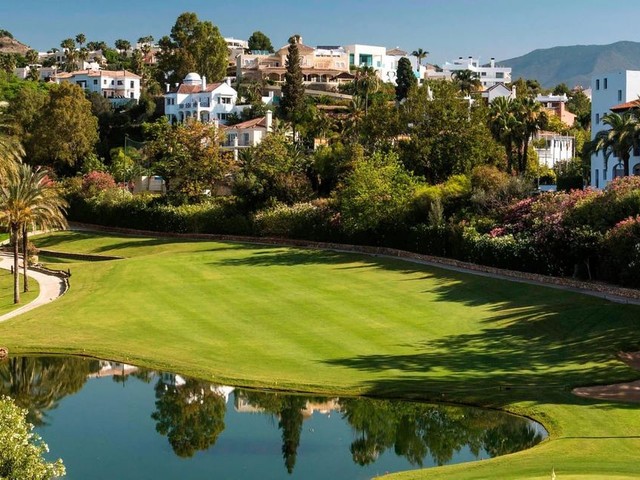 2 Sovrums Lägenhet i Benahavís