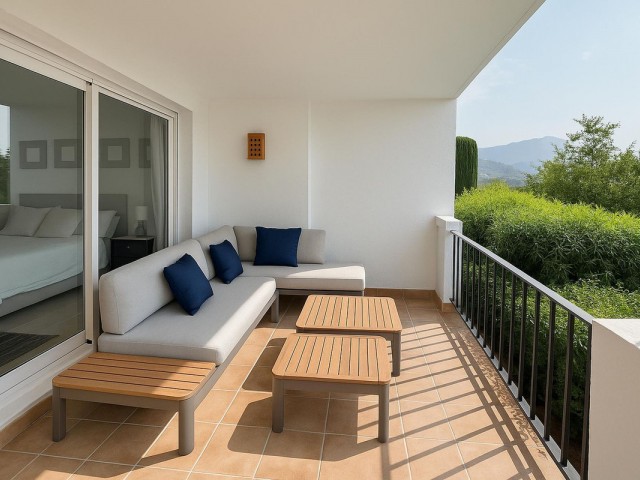 Apartamento con 2 Dormitorios  en Benahavís