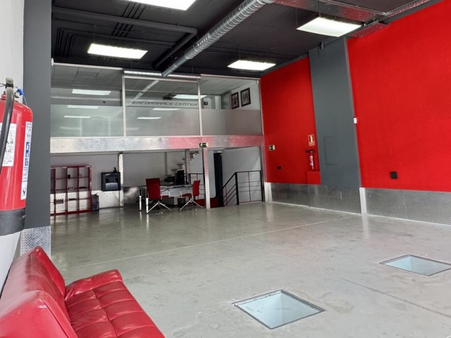 Commercial in Puerto Banús