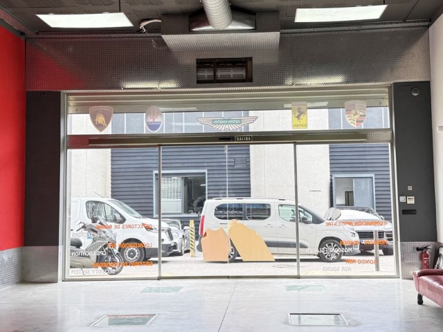 Commercial in Puerto Banús