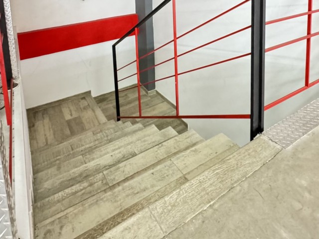 Commercial in Puerto Banús