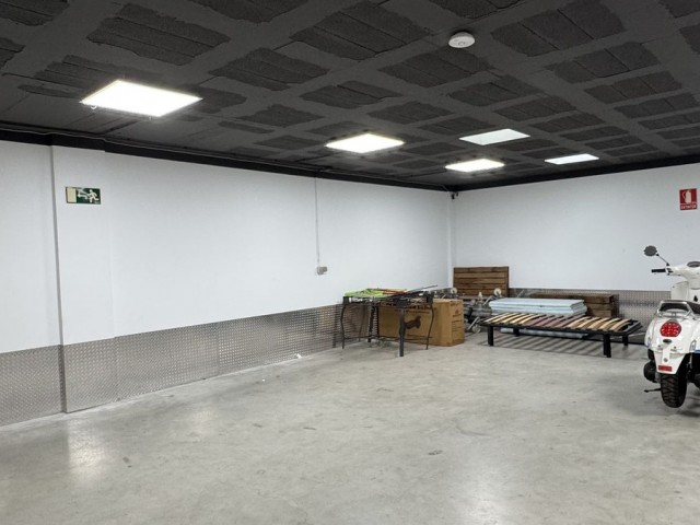 Commercial in Puerto Banús