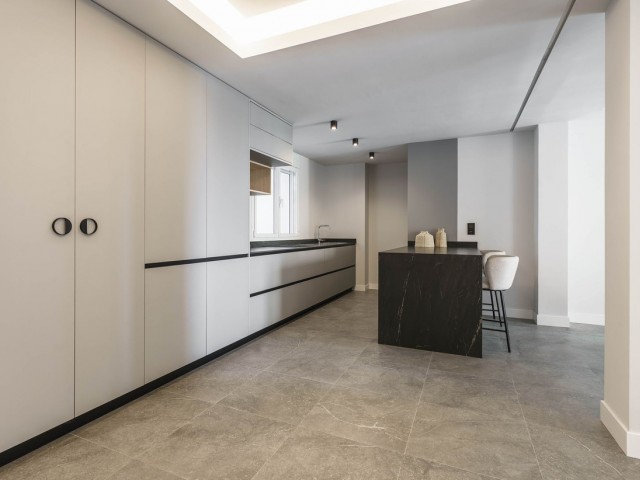 Apartamento con 3 Dormitorios  en Centro Histórico