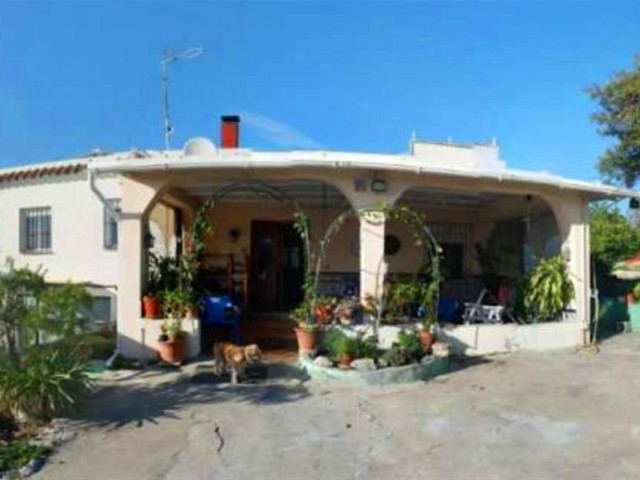5 Sovrums Villa i Estepona