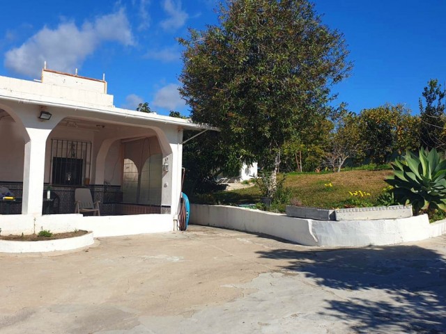 5 Sovrums Villa i Estepona
