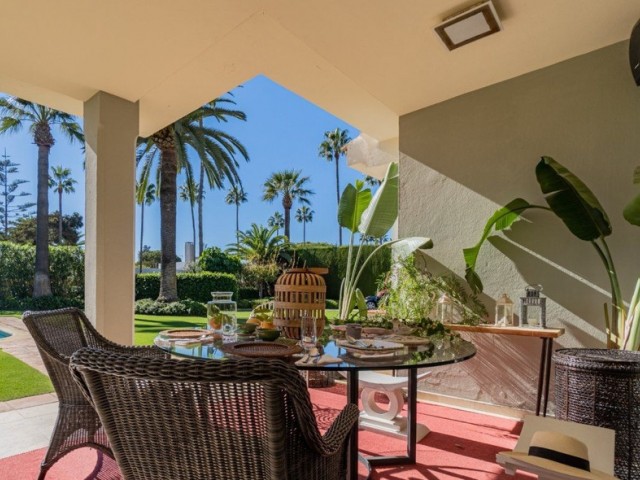 5 Soveroms Villa i Sotogrande
