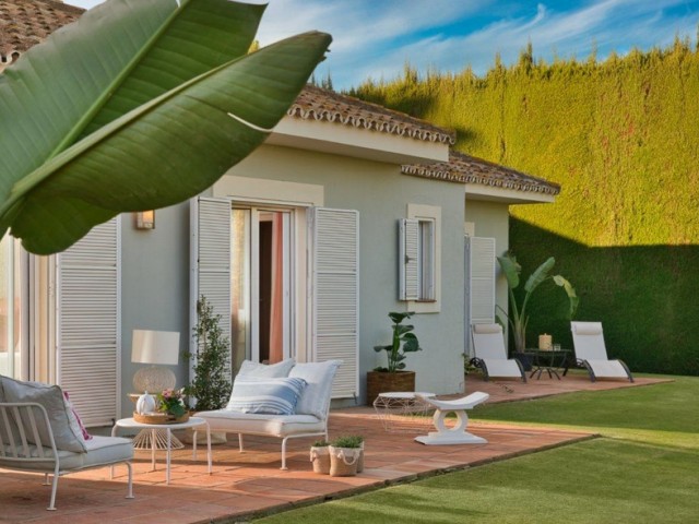 5 Soveroms Villa i Sotogrande