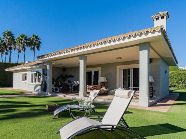 5 Soveroms Villa i Sotogrande