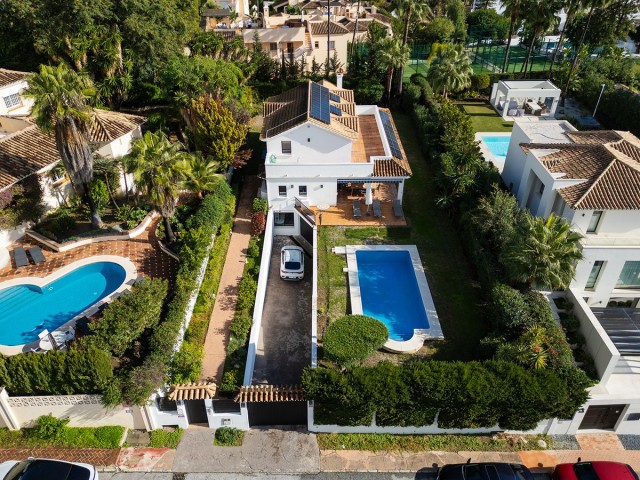 4 Sovrums Villa i Nueva Andalucía