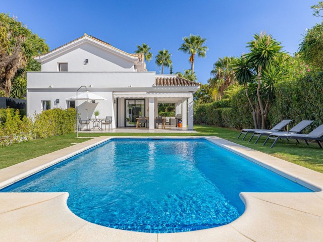 4 Slaapkamer Villa in Nueva Andalucía