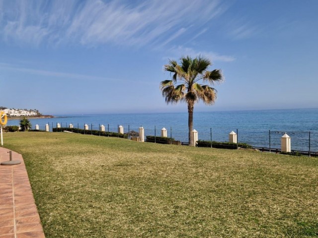 3 Bedrooms Apartment in Calahonda