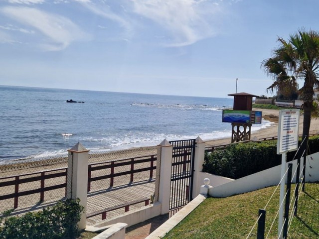 3 Bedrooms Apartment in Calahonda