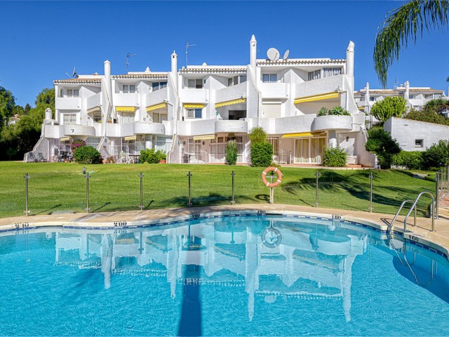 3 Bedrooms Apartment in Calahonda