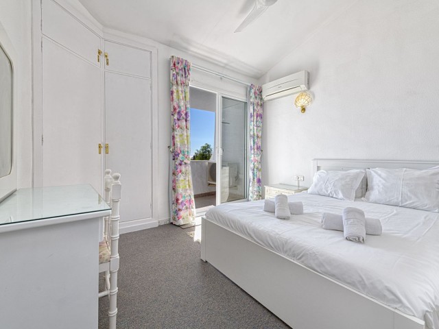 3 Bedrooms Apartment in Calahonda