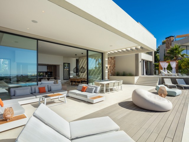 Villa, Nueva Andalucia, R5067415