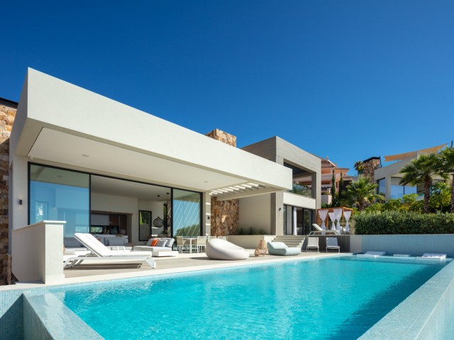 Villa, Nueva Andalucia, R5067415
