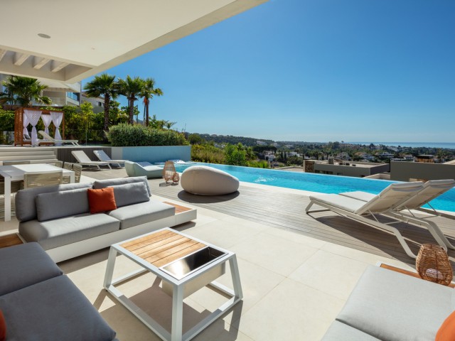 Villa, Nueva Andalucia, R5067415