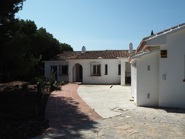 Villa con 5 Dormitorios  en Mijas