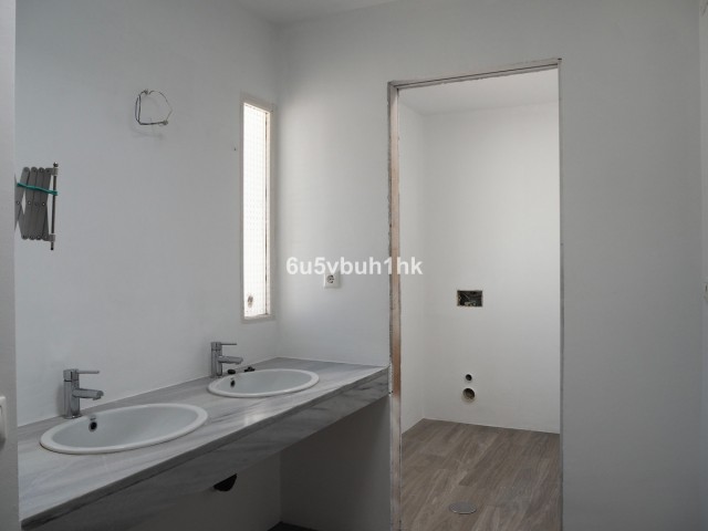 Villa con 5 Dormitorios  en Mijas