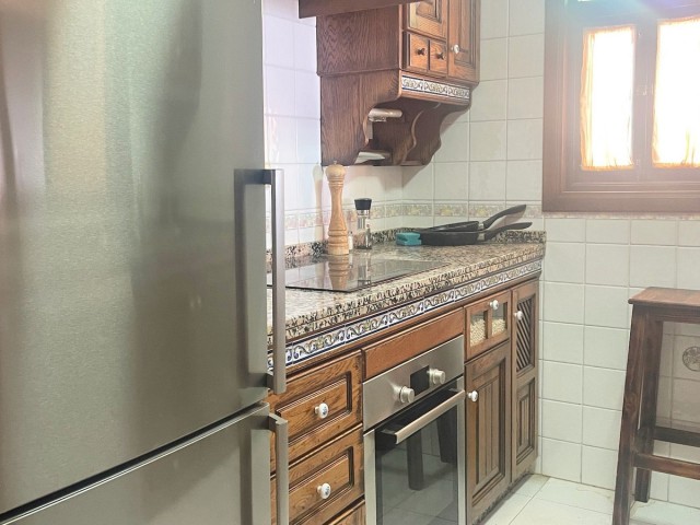 Apartamento con 3 Dormitorios  en Mijas