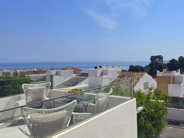 4 Bedrooms Villa in Benalmadena Pueblo