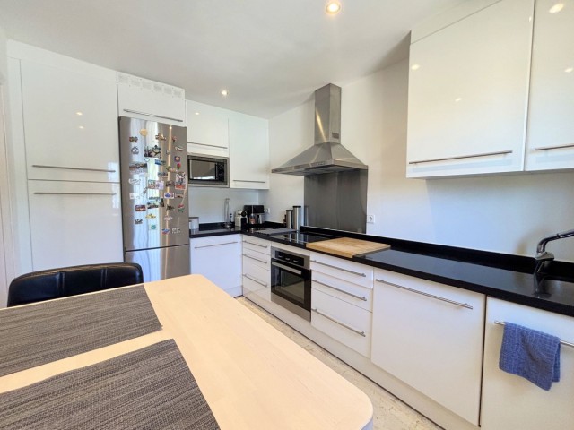 Maison mitoyenne avec 3 Chambres  à Estepona