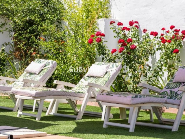 Villa con 8 Dormitorios  en Málaga