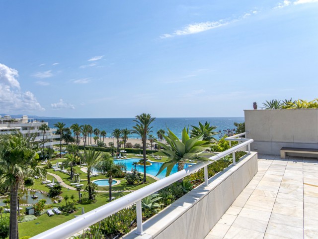Penthouse avec 3 Chambres  à Puerto Banús