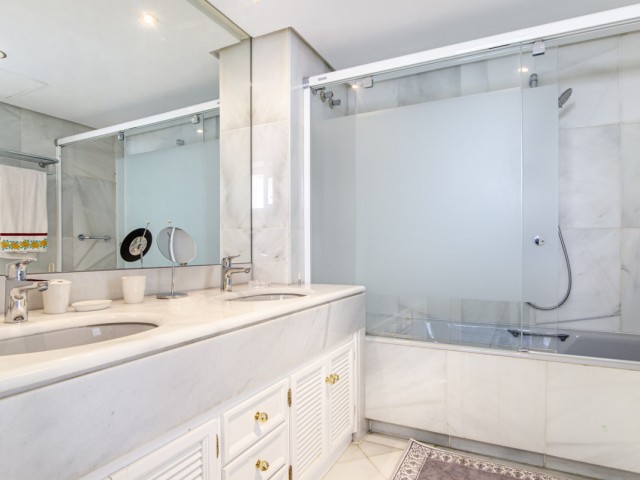 Takvåning i Puerto Banús