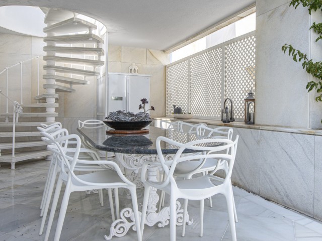 Takvåning i Puerto Banús