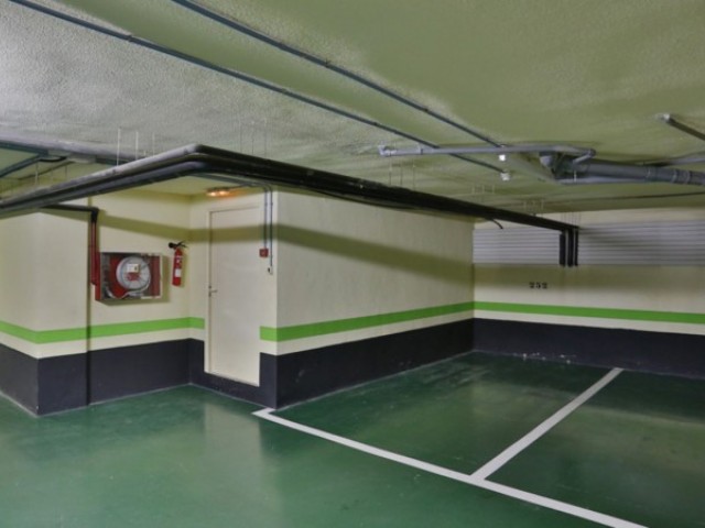 Kattohuoneisto Puerto Banús