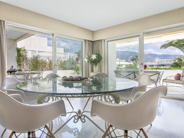 Kattohuoneisto Puerto Banús