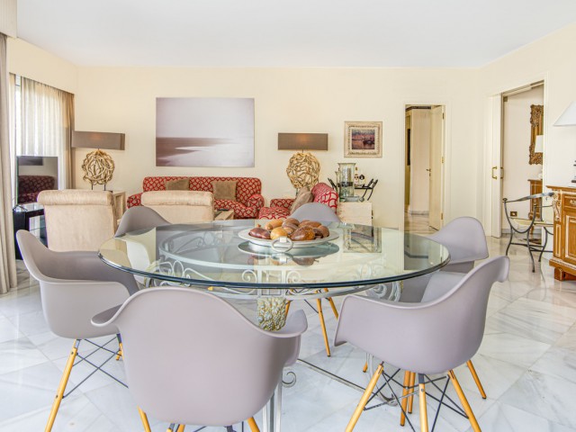 Kattohuoneisto Puerto Banús