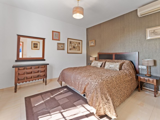 4 Schlafzimmer Villa in Valtocado