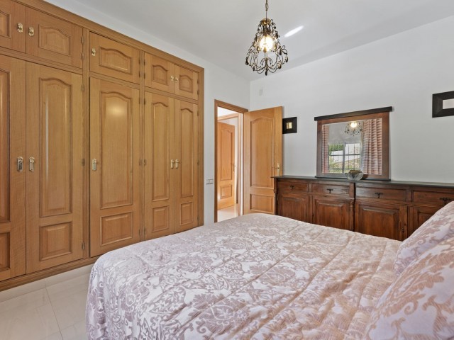 4 Schlafzimmer Villa in Valtocado